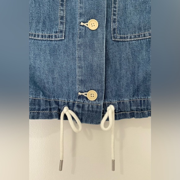 NWT GAP Cropped Denim Jacket with Buttons & Drawstring Ties, size: small - Picture 3 of 4